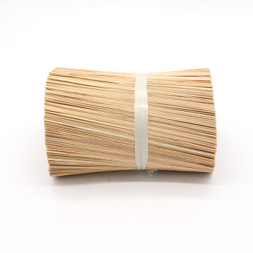 Acepte el palillo de bambú crudo indio modificado para requisitos particulares del diámetro del logotipo 1.3mm para los palillos del incienso del incienso
